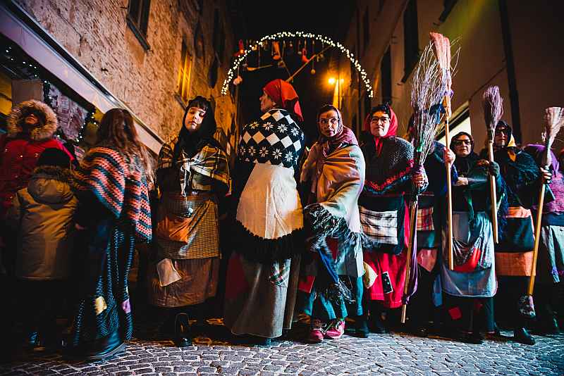 Urbania (PU) 
"Festa Nazionale della Befana"
3-4-5-6 Gennaio 2025